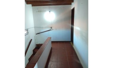 VENTA EN BLOCK 4 DEPARTAMENTOS MAS CHALET