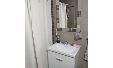 VENTA EN BLOCK 4 DEPARTAMENTOS MAS CHALET