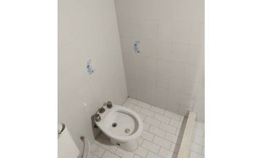 VENTA EN BLOCK 4 DEPARTAMENTOS MAS CHALET