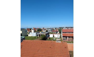 VENTA EN BLOCK 4 DEPARTAMENTOS MAS CHALET