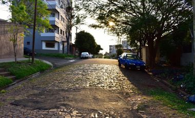 Terreno por calle Brasil
