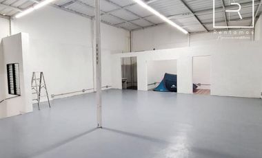 local en arriendo en centro envigado. Cod A104113