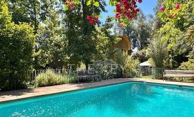 Casa en venta 3 dorm. 3 baños piscina Lo cañas La Florida