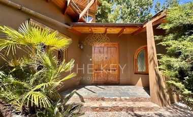 Casa en venta 3 dorm. 3 baños piscina Lo cañas La Florida
