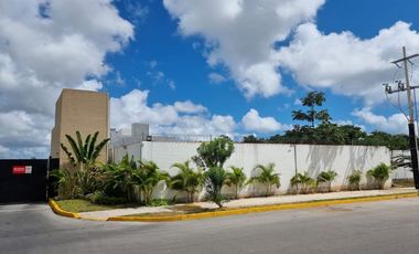 OPORTUNIDAD - DESARROLLADORES  CANCÚN,  $7,300,000.00   AV. HUAYACÁN Y AV. 135