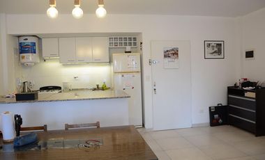 EXCELENTE DEPARTAMENTO DE DOS AMBIENTES