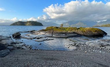 Parcelas con vista y acceso al Lago Ranco