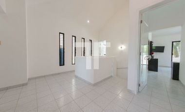 Casa en Renta 4 recámaras Isla Dorada Zona Hotelera Cancun