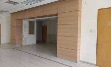 SE RENTA LOCAL EN SAN JERONIMO