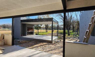 VENTA CASA - ALTOS DE SAN ANTONIO - LUJAN