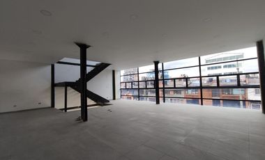 edificio en arriendo en la castellana. Cod A51507
