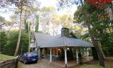 VENTA CARILÓ CASA 4 AMBIENTES