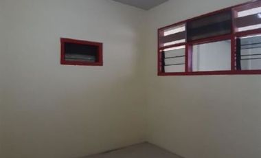 Rumah tinggal nol jalan Semolowaru Bisa untuk usaha, Strategis