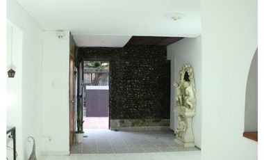 VENTA DE AMPLIA CASA EN PRIMER PISO EN EL BARRIO NOGAL MEDELLIN