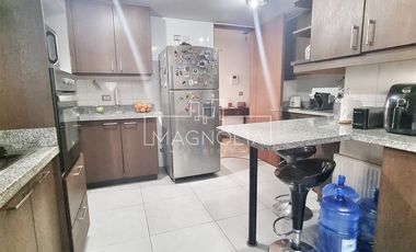 Casa en venta de 4 dorm. en Colina