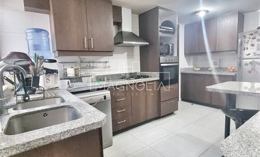 Casa en venta de 4 dorm. en Colina