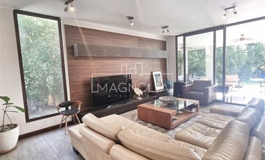 Casa en venta de 4 dorm. en Colina