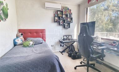 Casa en venta de 4 dorm. en Colina