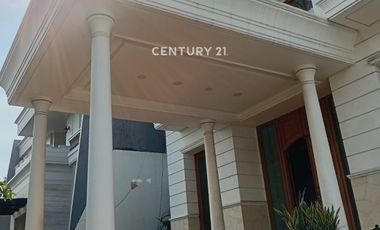 Disewakan Rumah Mewah Di Taman Kebon Jeruk Jakarta Barat