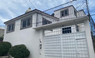 Residencia amueblada con alberca en Burgos, Cuernavaca