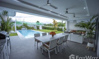 3 Bedroom Villa for sale at Mali Boutique