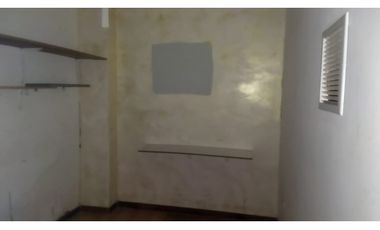 SE ALQUILA LOCAL EN AV. BALBOA 80 Mts