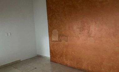 Oficina en renta en Plaza Dorada, Irapuato, Gto.