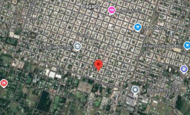 Casa en venta - 2 Dormitorios 1 Baño - Cochera - 335Mts2 - Bragado