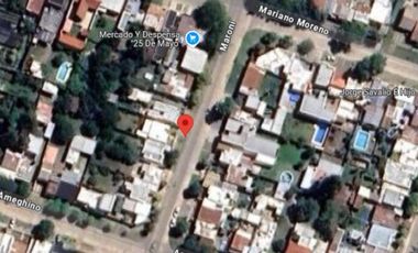 Casa en venta - 2 Dormitorios 1 Baño - Cochera - 335Mts2 - Bragado