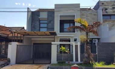 Rumah mewah modern minimalis di Araya Malang