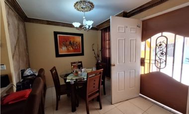 HERMOSA CASA DUPLEX EN VENTA PH VILLAS DEL NARANJAL PEDREGAL