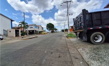 HERMOSA CASA DUPLEX EN VENTA PH VILLAS DEL NARANJAL PEDREGAL