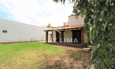 QUINTAS SANTA MARÍA: Bella propiedad, cómoda, iluminada y amplías áreas verdes.