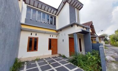 Rumah Siap Huni di Sleman MURAH 300 Jt-an Belakang RS Atturots
