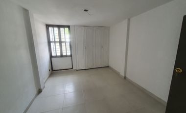 apartamento en venta en el golf. Cod V106253