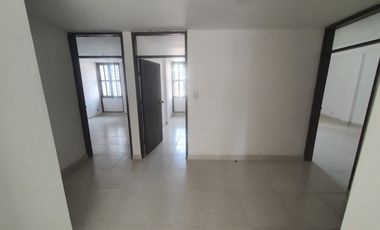 apartamento en venta en el golf. Cod V106253