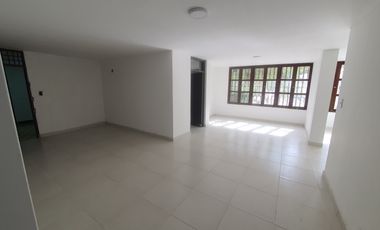 apartamento en venta en el golf. Cod V106253