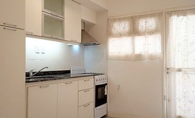 Venta - Dúplex tres Ambientes con trotadora y patio - Maipú 3943
