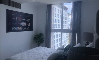 Apartamento en venta en Avenida Balboa vista al mar P.H. The Sands