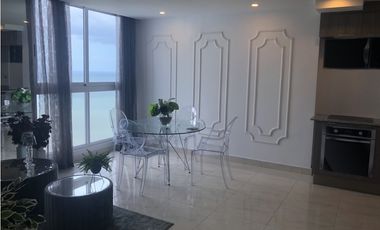 Apartamento en venta en Avenida Balboa vista al mar P.H. The Sands