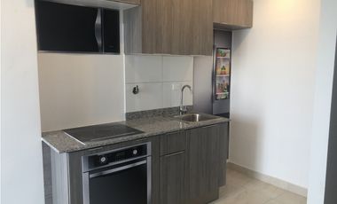 Apartamento en venta en Avenida Balboa vista al mar P.H. The Sands