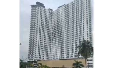 Apartamento en venta en Avenida Balboa vista al mar P.H. The Sands