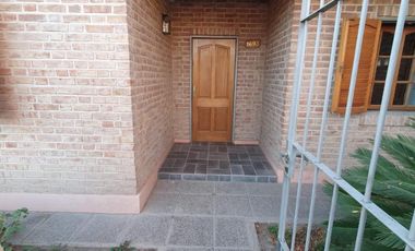 INDEXA VENDE Casa en Barrio Los Tilos