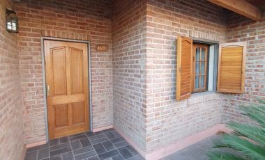 INDEXA VENDE Casa en Barrio Los Tilos