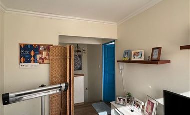 LINDA CASA REMODELADA EN VENTA, 3 HABITACIONES, LAS CONDES
