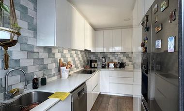 LINDA CASA REMODELADA EN VENTA, 3 HABITACIONES, LAS CONDES