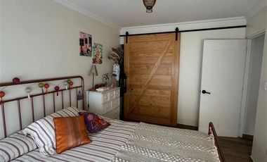 LINDA CASA REMODELADA EN VENTA, 3 HABITACIONES, LAS CONDES