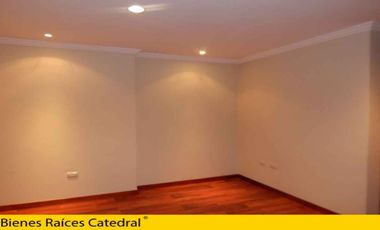 Departamento de venta en Puertas Del Sol – código:11228