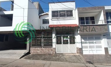 casa en venta en el refugio. Cod V61762