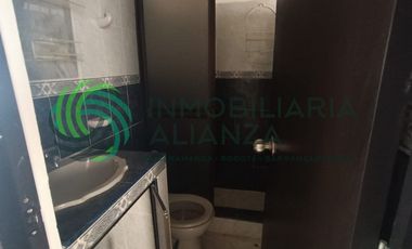 casa en venta en el refugio. Cod V61762